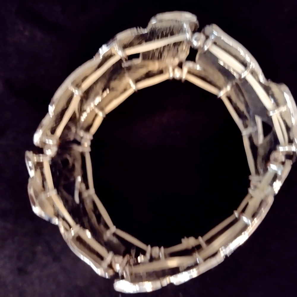 Bracelet - Picture 3 of 3